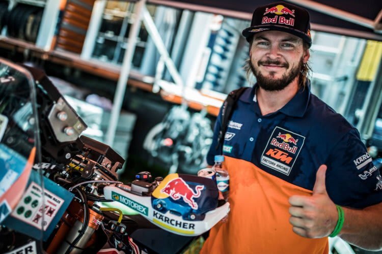Red Bull KTM-Pilot Toby Price wird als Dakar-Sieger 2016 gefeiert