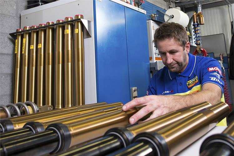 Viele Gabelholme für insgesamt 6 Werksfahrer