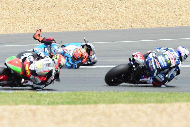 Tito Rabat ging in Kurve 6 zu Boden