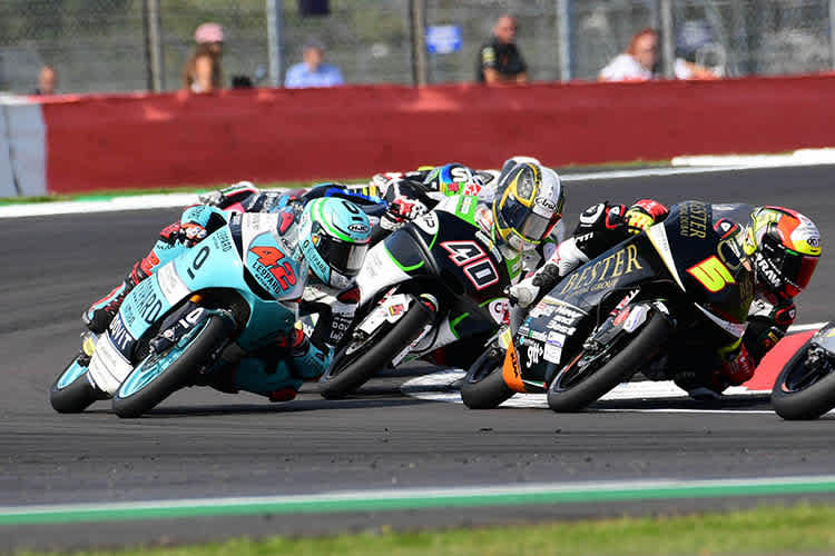 Ramirez (42) neben Binder und Masia (5)