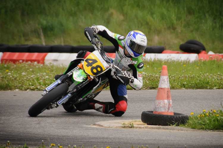 Randy Krummenacher beim Supermoto-Training in Sundgau/Elsass