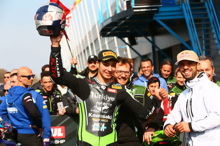 Toprak Razgatlioglu (li.) mit seinem Mentor Kenan Sofuoglu