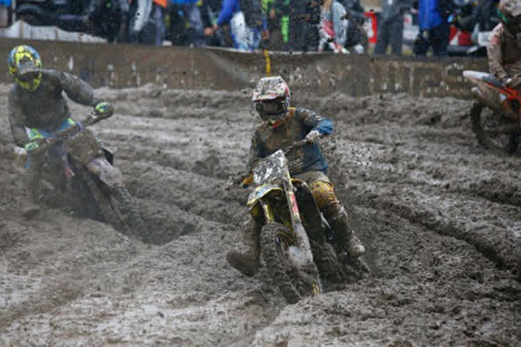 Chad Reed (#22) schlug sich im Schlamm von Crawfordsville beachtlich 