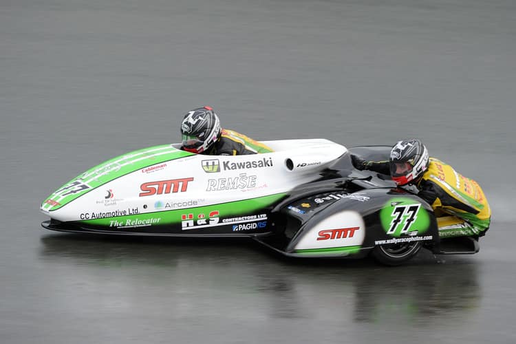 Der Brite Tim Reeves und sein französischer Beifahrer Grégory Cluze 