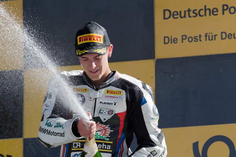 Nichts geht über eine gepflegte Sektdusche