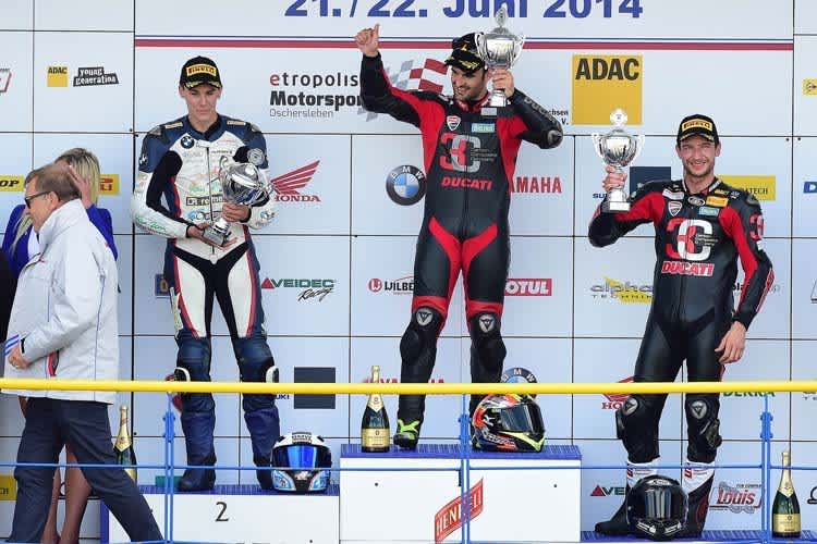 Reiterberger, Fores und Neukirchner (v.li.) auf dem Podest