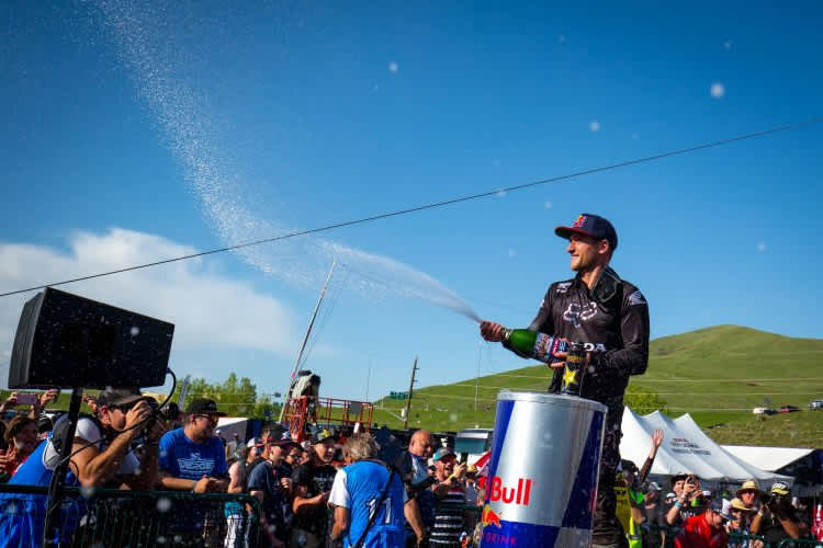 Ken Roczen gewann den 3. Meisterschaftslauf in Thunder Valley (Colorado)