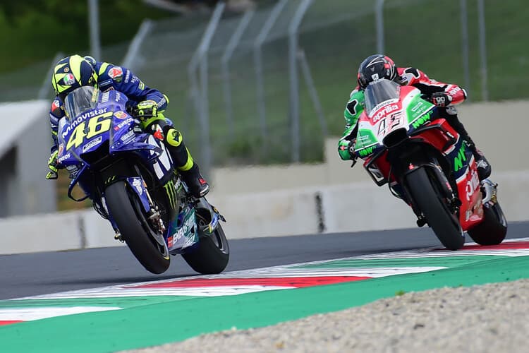 Valentino Rossi vor Scott Redding