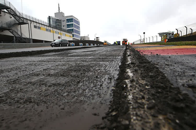 Der Asphalt des Sachsenrings alterte schneller als erwartet
