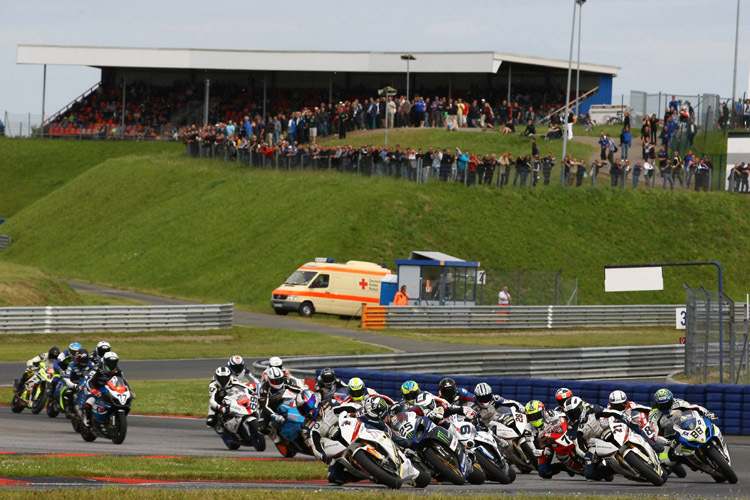 Es gibt zehn Minuten mehr Training für IDM SBK und IDM STK