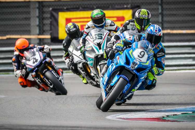 Alle jagen Schmitter