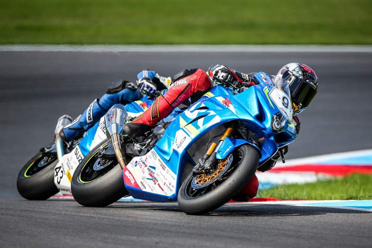 In der IDM tritt das Team HPC-Power in den Suzuki-Farben an