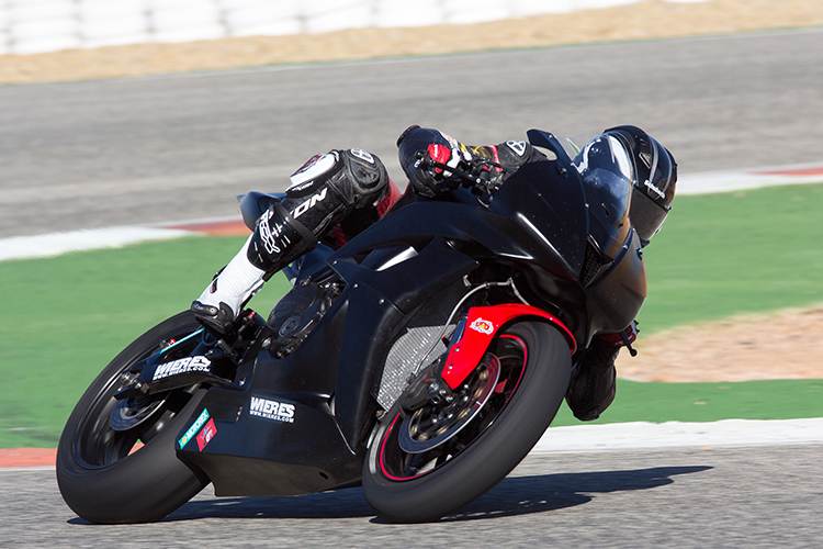 Marcel Schrötter mit seiner Honda CBR600 in Cartagena