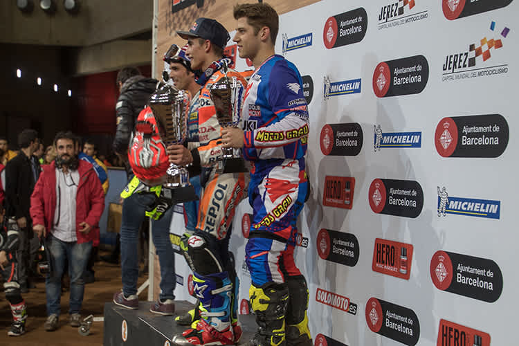 Marcel Schrötter 2016 beim Superprestigio mit Marc Márquez