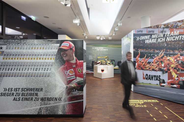 Blick in die neue Ausstellung in Marburg