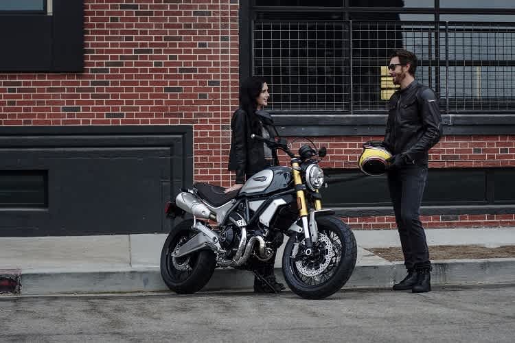 Nicht nur Hipster werden sich für die Ducati Scrambler 1100 begeistern