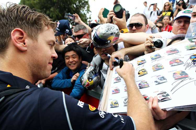 Spenden beim Saisonauftakt:In Melbourne werden in diesem Jahr nicht nur Autogramme gesammelt