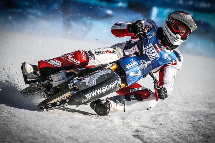 Manfred Seifter fährt wieder Eisspeedway-Rennen