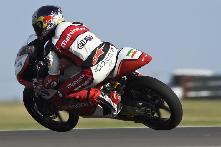 Argentinien: Arthur Sissis auf der Mahindra