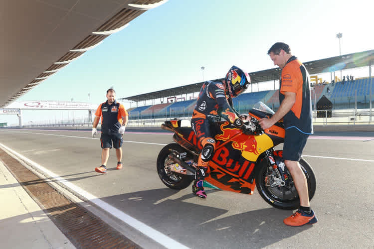 Bradley Smith beim MotoGP-Test in Katar