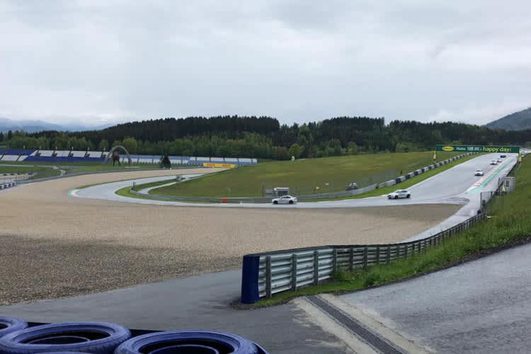 Turn 4: Die gescheiterten Spätbremser haben jetzt mehr Auslaufzone