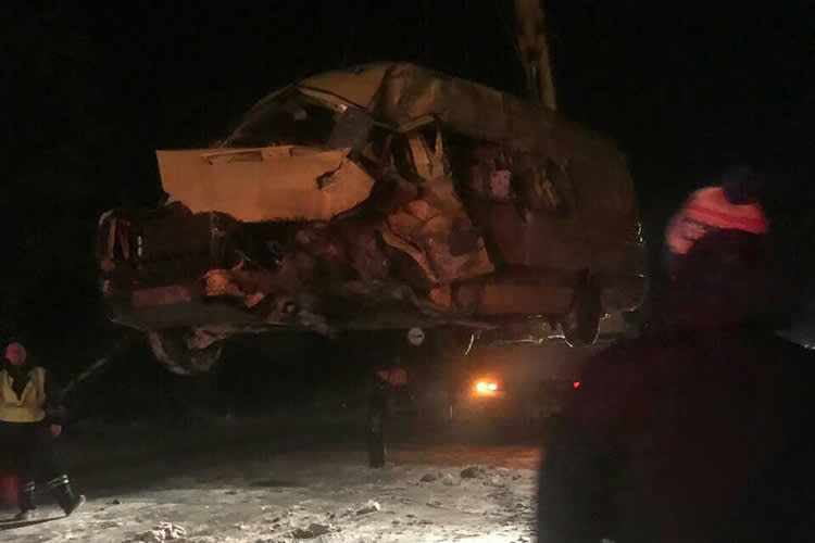 Der Fahrer des Transporters hatte keine Chance