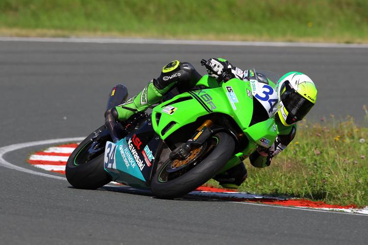 Luca Grünwald (Kawasaki) gewann Rennen 1 in Schleiz