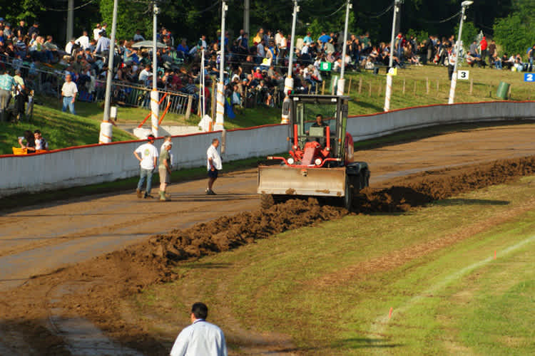 Die Grasbahn in St. Macaire gilt als tückisch