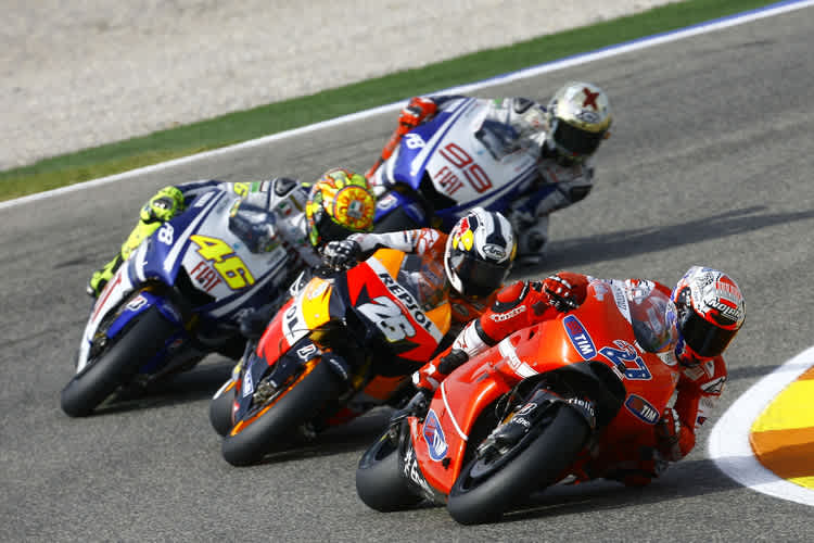 Valencia-GP 2010: Casey Stoner führt auf der Ducati vor Pedrosa, Rossi und Lorenzo