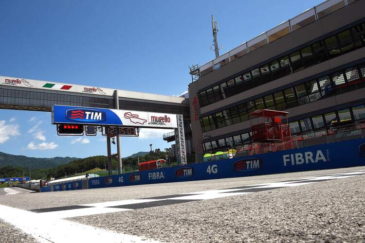 Autodromo del Mugello bei Sonnenschein: Wer fährt heute als Sieger über den Zielstrich?