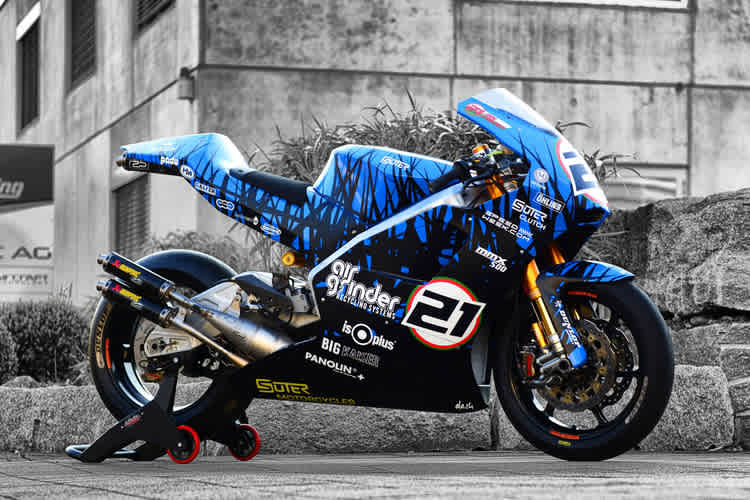 So sieht das TT-Bike von Ian Lougher aus; auch SPEEDWEEK.com zählt zu den Sponsoren