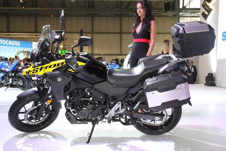 Die Suzuki V-Strom 250 wurde in Mailand mit allen erdenklichen Superlativen präsentiert: In der Realität ist sie ein Traum – ein erreichbarer Traum – für junge Männer in Schwellenländern