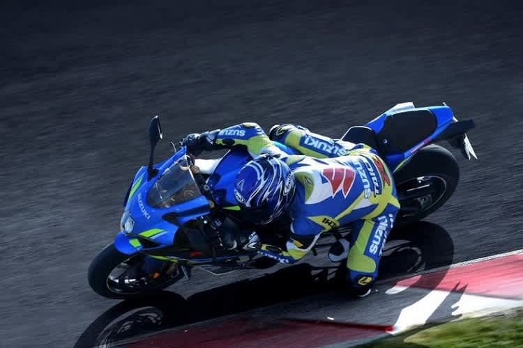 Suzuki SV 650 X: Sie wäre wahrlich nicht die hässlichste Variante in der 18-jährigen Modellgeschichte der SV 650