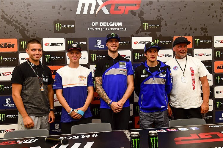 Das Schweizer-Team mit Mike Gweder und Loris Freidig – Valentin Guillod war bei der Präsentation nicht anwesend