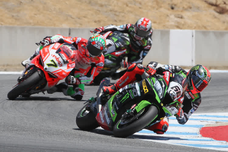 Dasselbe Bild wie in Rennen 1: Tom Sykes, Chaz Davies und Jonathan Rea (v.l.)