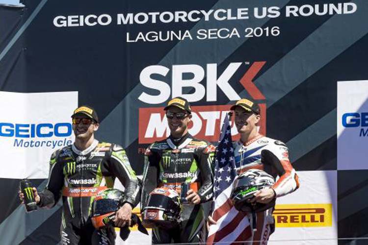 Podium Lauf 1: Tom Sykes, Jonathan Rea und Nicky Hayden (v.l.)
