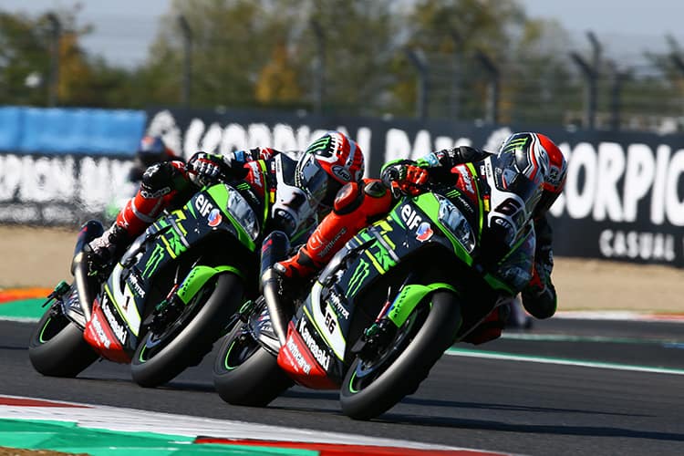 2015 selten: Tom Sykes vor Jonathan Rea