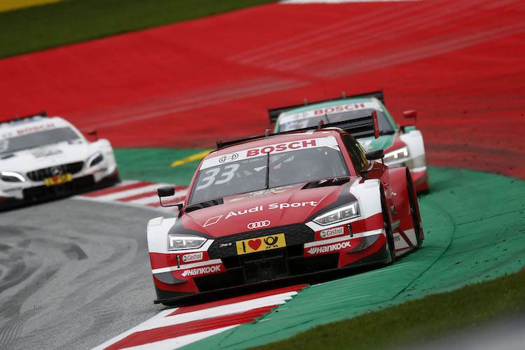 Valtteri Bottas und Lewis Hamilton