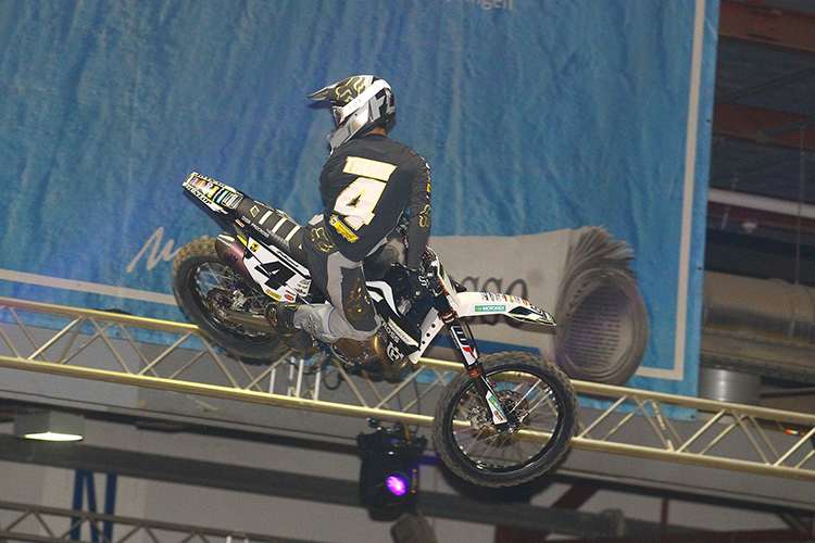 Dominique Thury fliegt mit der Falcon KTM