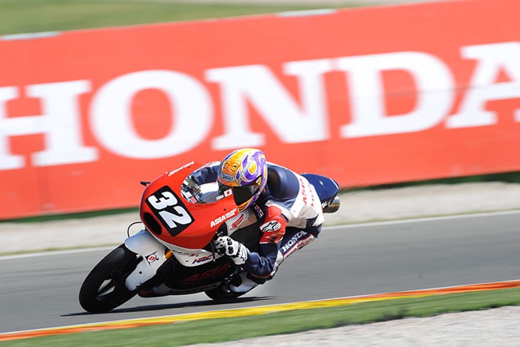 Kaito Toba tritt 2016 in der Junioren-WM und im Red Bull Rookies Cup