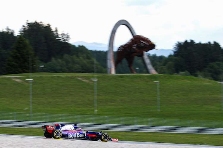Die beiden Toro Rosso-Piloten Jean-Eric Vergne und Daniil Kvyat waren in Monaco auf aussichtsreichen Positionen unterwegs