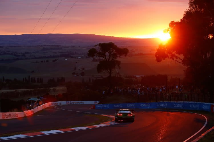 Der 6,213 Kilometer lange Mount Panorama Circuit von Bathurst ist eine echte Naturstrecke