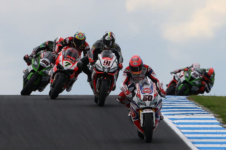 Michael van der Mark (li.) war bei den Suzuki 8 hours erstaunlich schnell