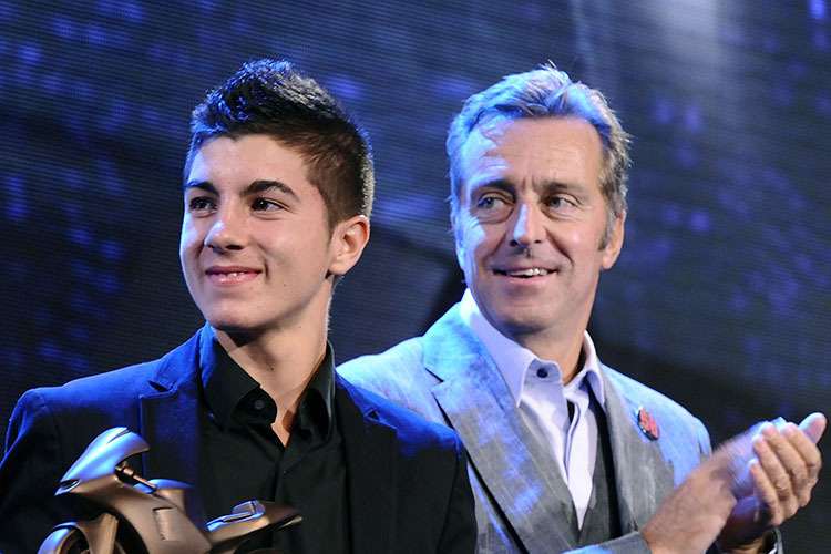 Maverick Viñales mit Tech3-Boss Hervé Poncharal