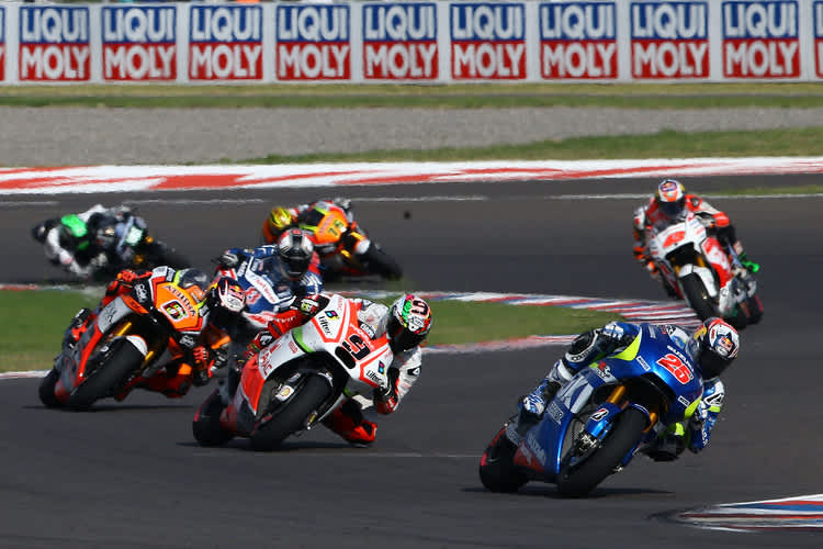 Das Rennen in Las Termas: Viñales (25) vor Petrucci (9), Bradl (6), Barbera (8) und Miller (43)