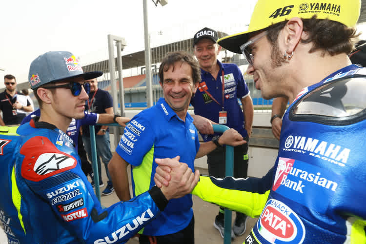 Katar: Maverick Vinales mit Teammanager Brivio (Mitte) und Rossi