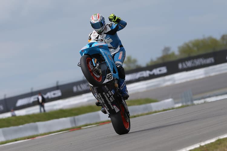 Mit der BMW in Partylaune