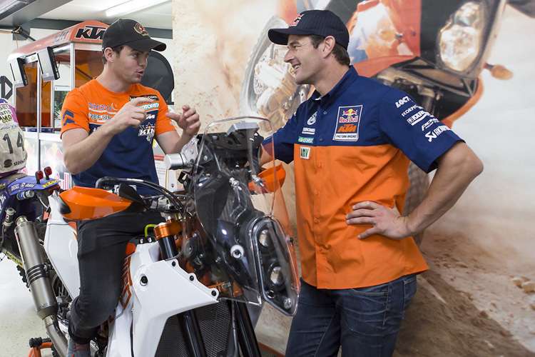 Die KTM-Werksfahrer Matthias Walkner (li.) und Marc Coma