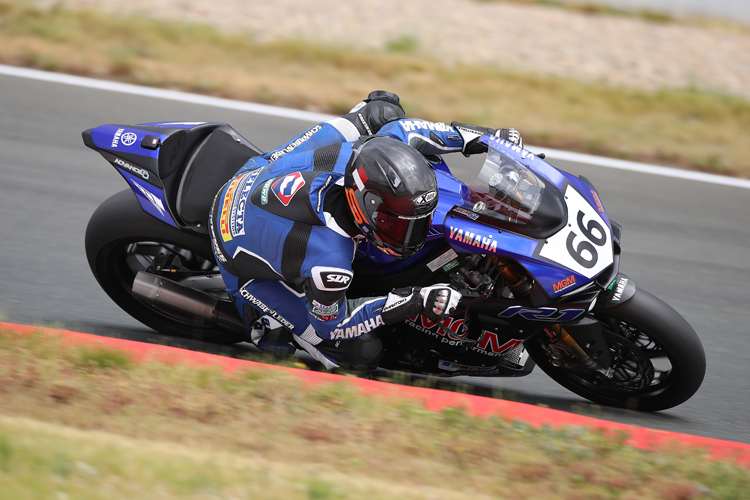 Vom Suzuki Cup in die IDM SBK