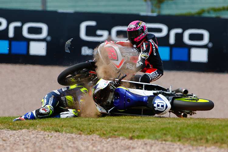 Auf dem Sachsenring stürzten Maria Herrera und Ana Carrasco heftig